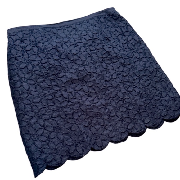 Talbots Navy Linen Embroidered Floral Skirt Scalloped Hem 16WP - Picture 10 of 10